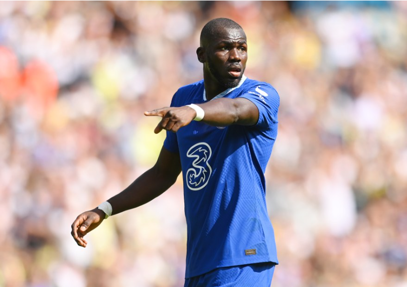 Chelseas midterforsvarer Kalidou Koulibaly skifter til Riyadh Crescent FC