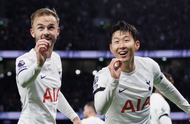 Tottenham Hotspur slog Fulham 2-0 i 9. runde af EPL